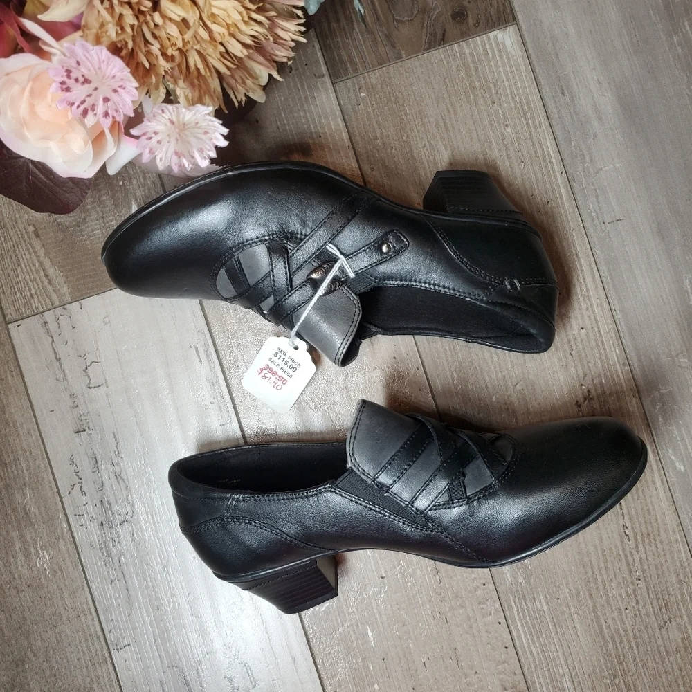 NWT Earth Black and Gray Women's Leather Slip-on Dress Shoes Size 9B Non-Slip